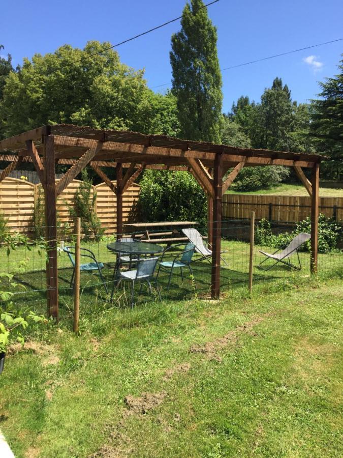 Hippo-Gite Biron  Exterior photo